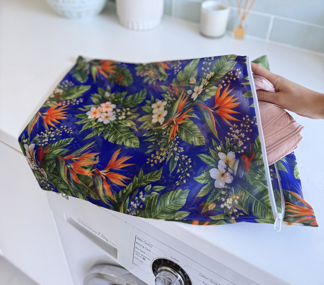 Birds Paradise Wash Bag