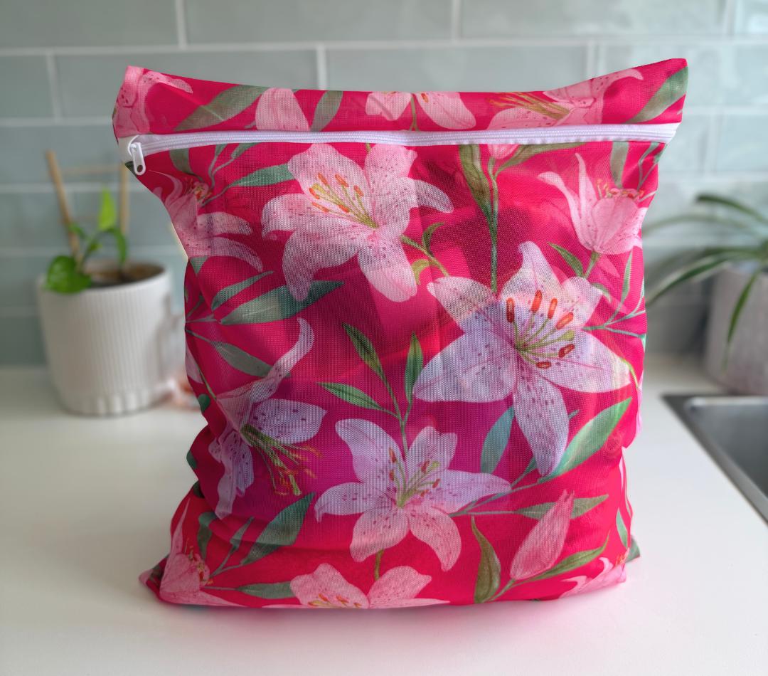 Lily Blush Wash Bag